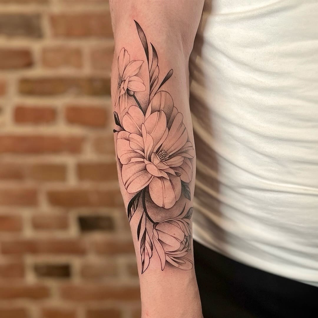 Fineline Floral Tattoo